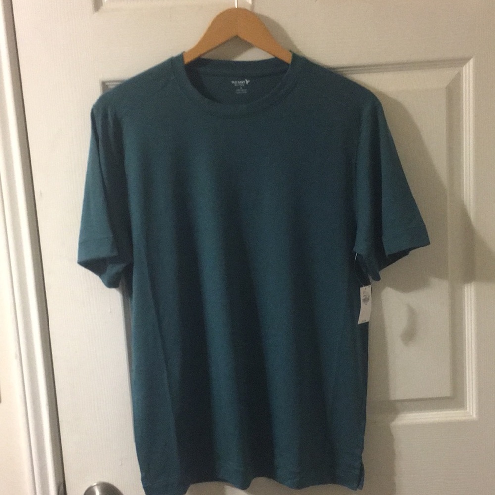 NWT old navy active mens tee size M